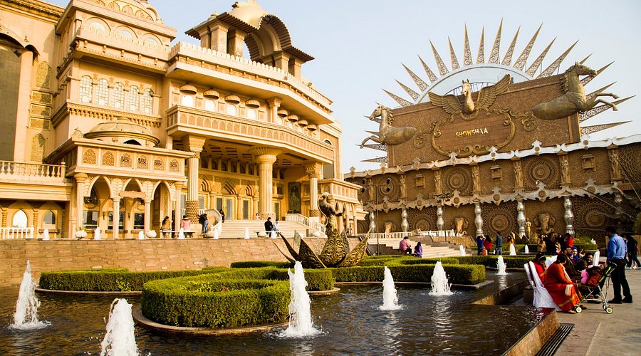Entertainment venues in Gurgaon for couples night out