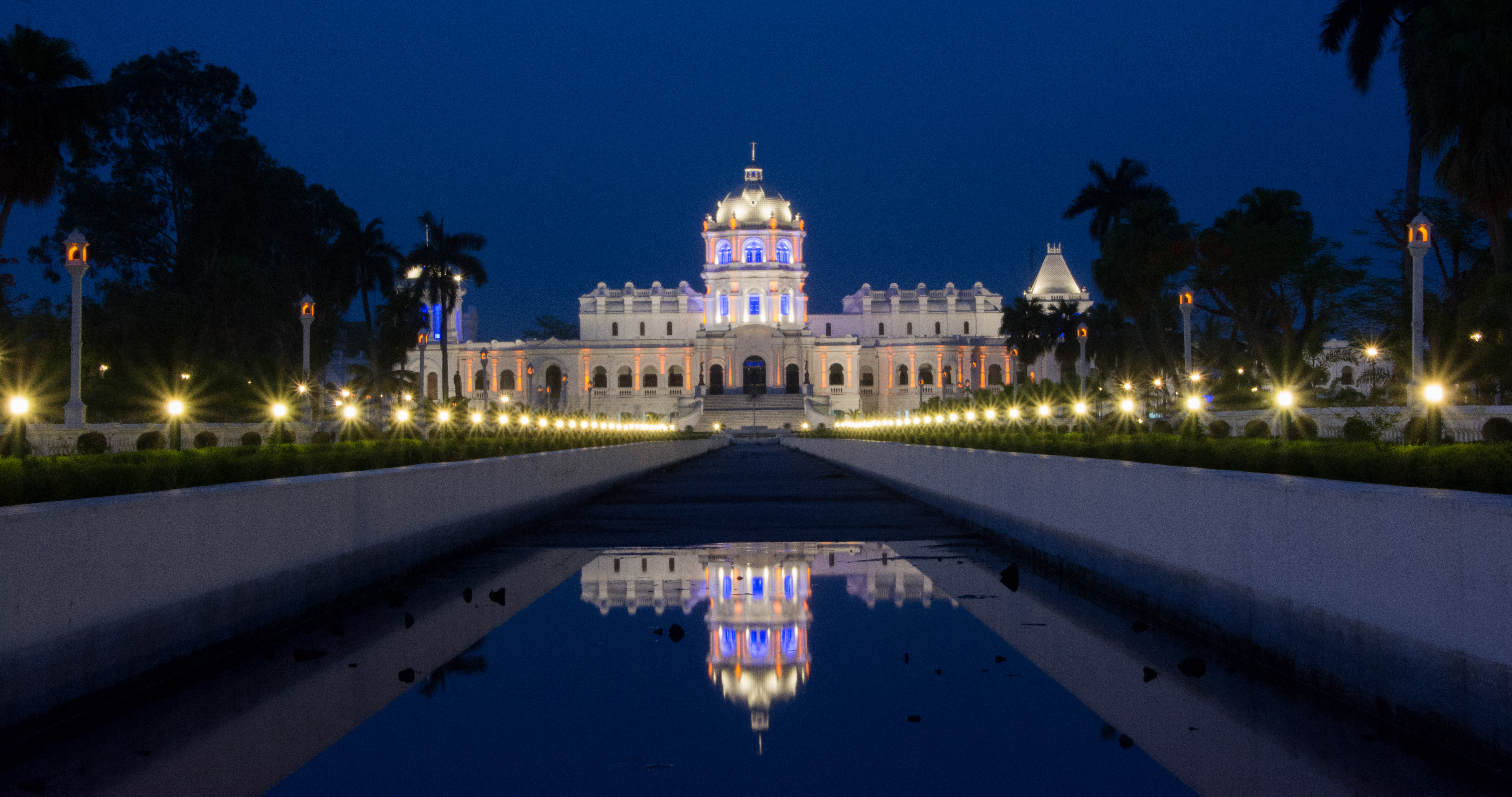 Nightlife in Agartala: Bars, Pubs & Night Out
