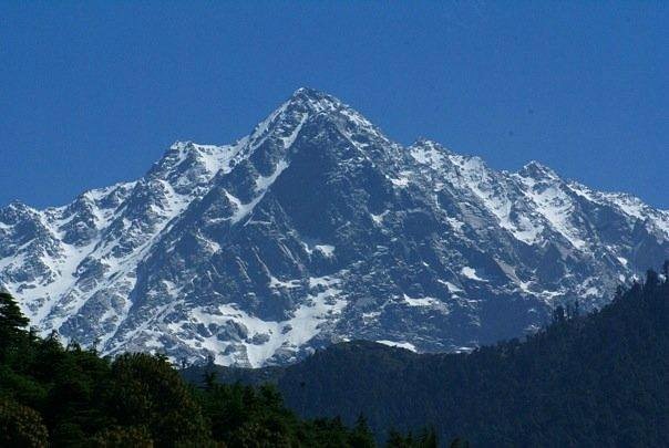 Beautiful Kangra Valley with mountains