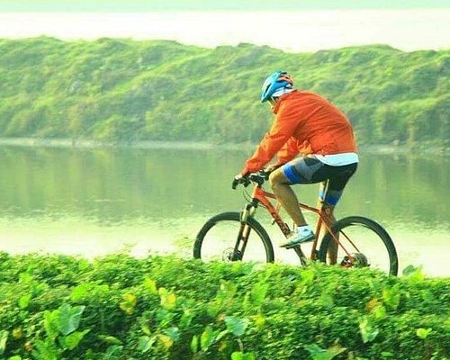 People enjoying outdoor activities in Kolkata