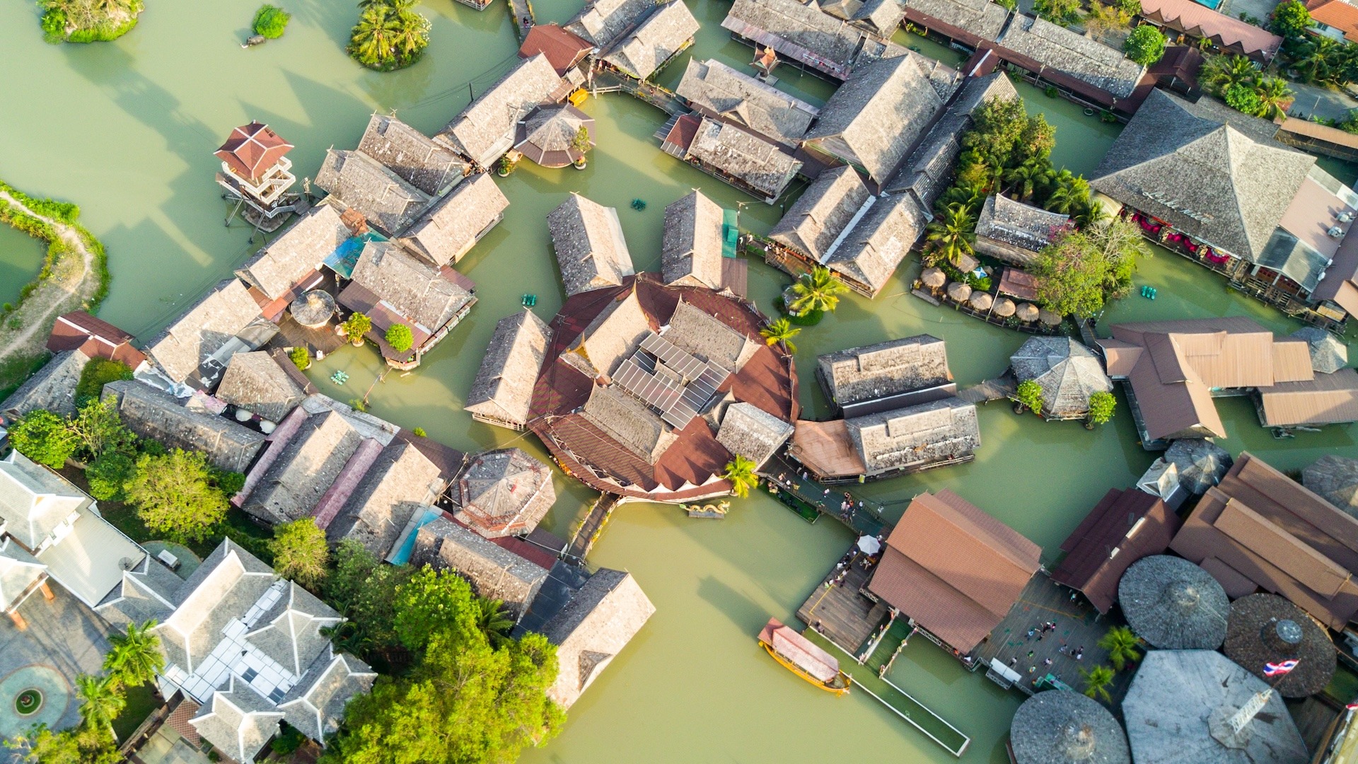 Four Regions concept at Pattaya Floating Market