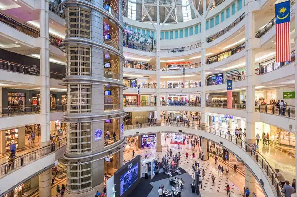 Suria KLCC Shopping Mall - Luxury brands and restaurants