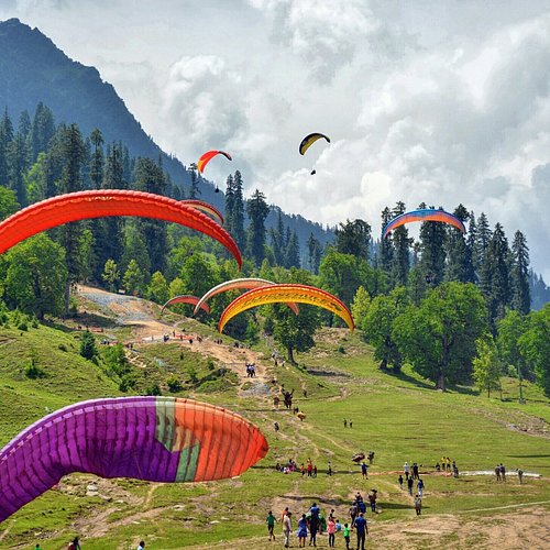 Morning landscape view of Manali valley