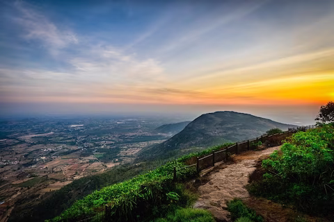 Hill viewpoint stop on a short Bangalore weekend route