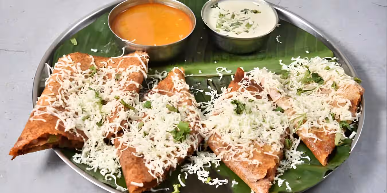 Evening street snacks and tea stalls in Bagalkot