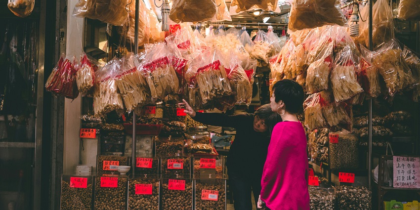 Street food and market culture at Ahmedabad