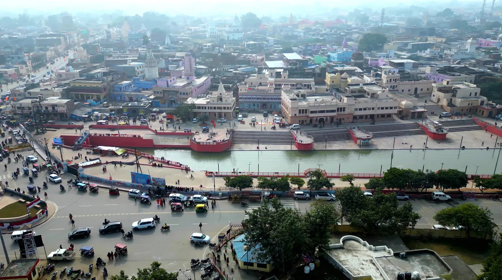 Ayodhya pilgrimage city overview with temple and route planning context