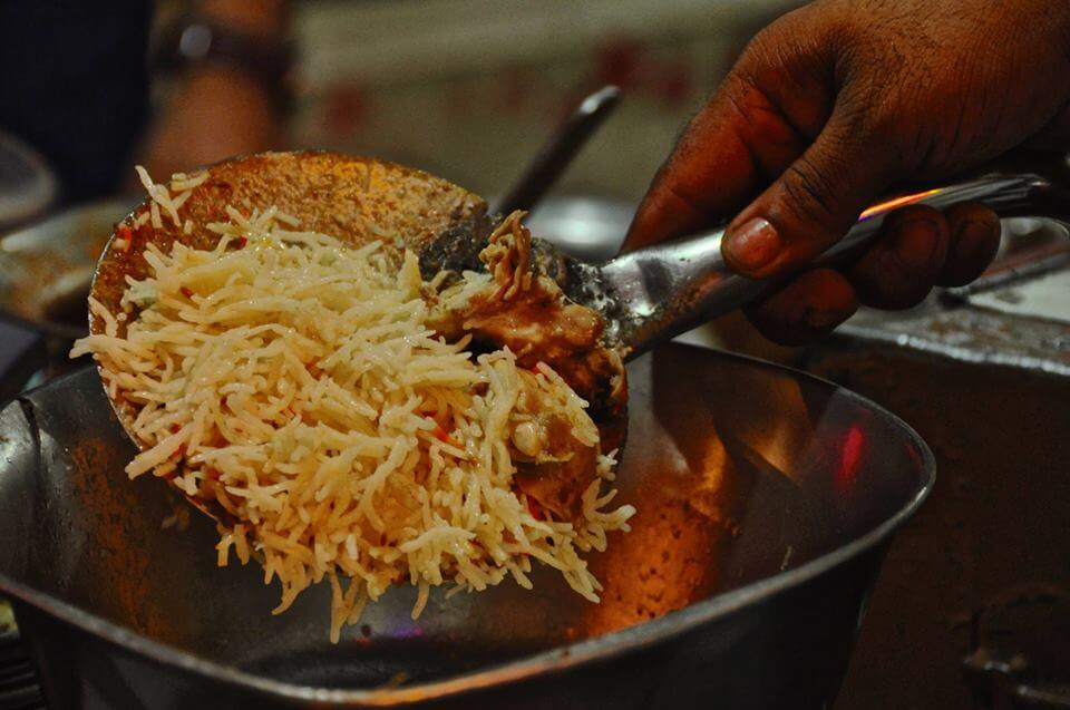 Street food stalls in Delhi at night