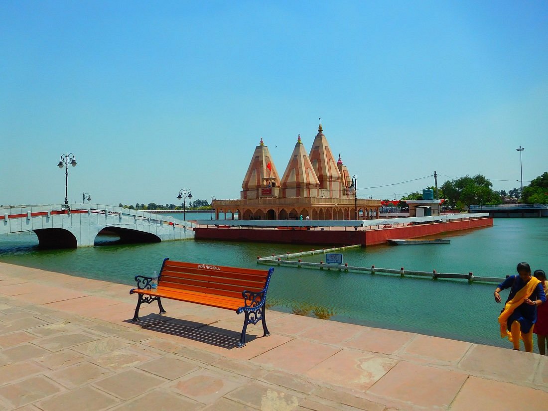 Brahma Sarovar and heritage areas in Kurukshetra Haryana