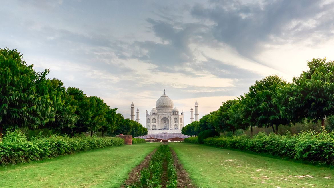 Mehtab Bagh - Taj Mahal view across Yamuna River