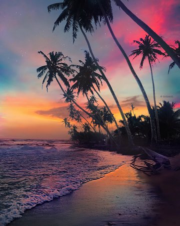 Sunset at southern Sri Lanka beach