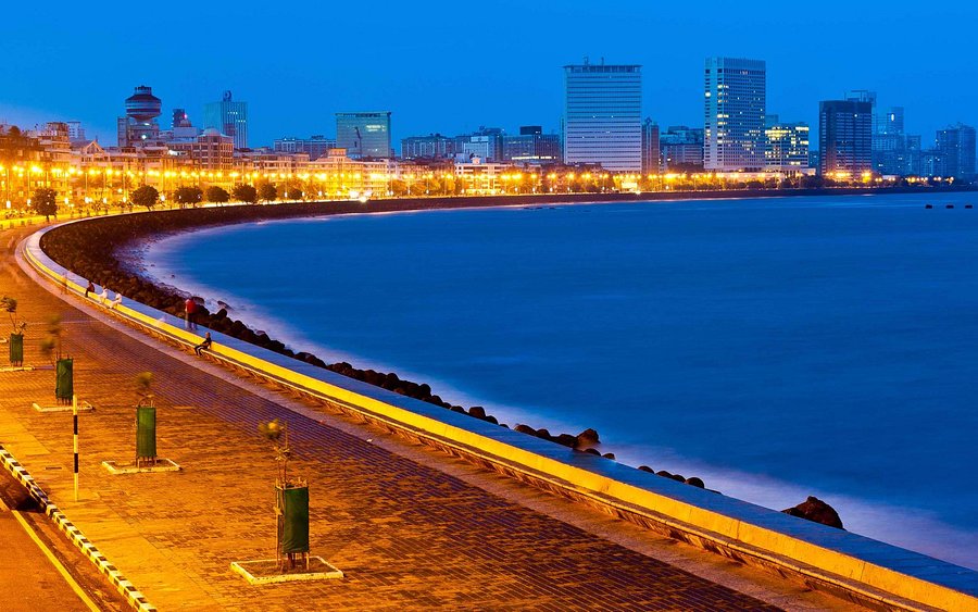 Mumbai Marine Drive evening view and city waterfront