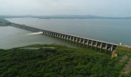 Bhavanisagar Dam with expansive water and surrounding hills