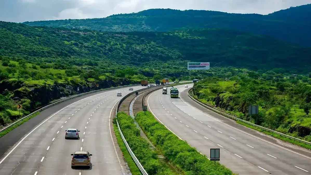 Scenic highway and mountain view on a weekend route from Pune