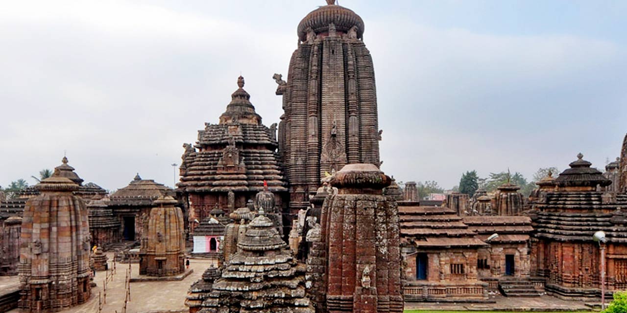 Lingaraj Temple Bhubaneswar - Ancient Kalinga architecture