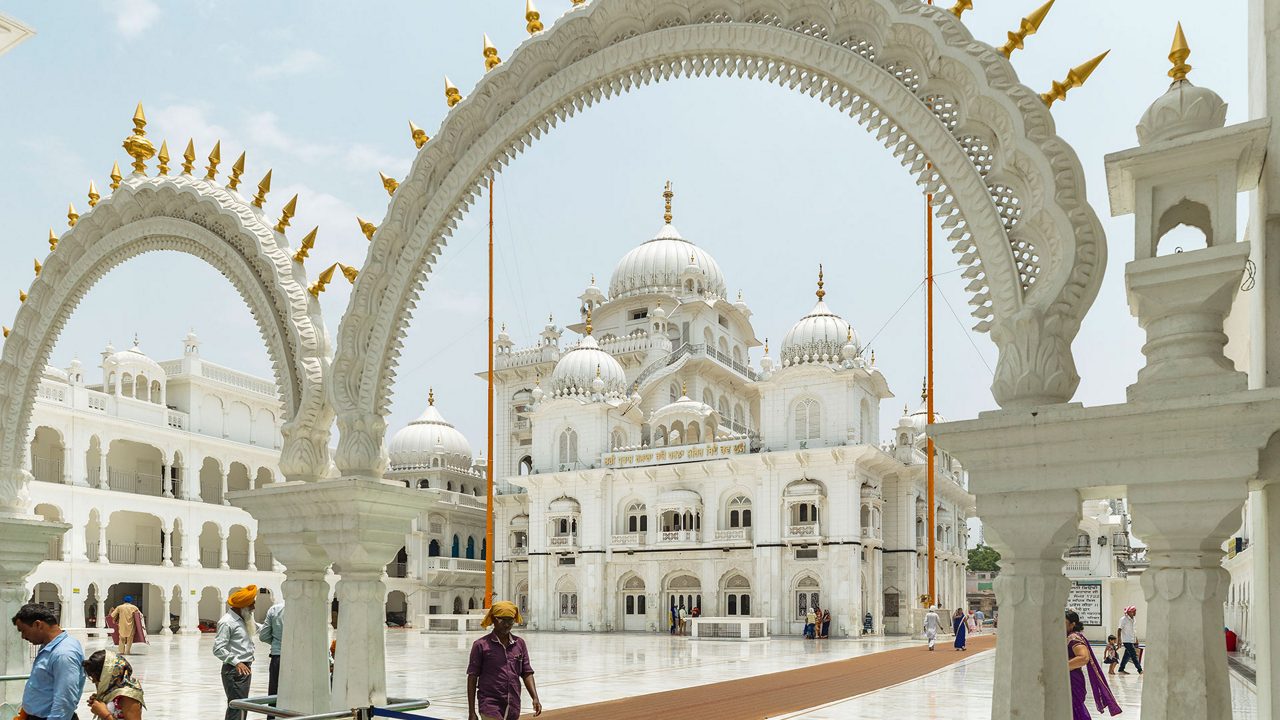 Takht Sri Patna Sahib exterior and pilgrim area in Patna