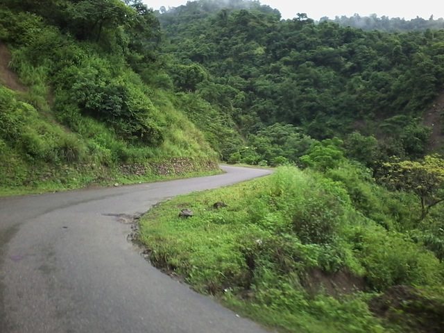 Road route to Neelkanth Mahadev near Rishikesh