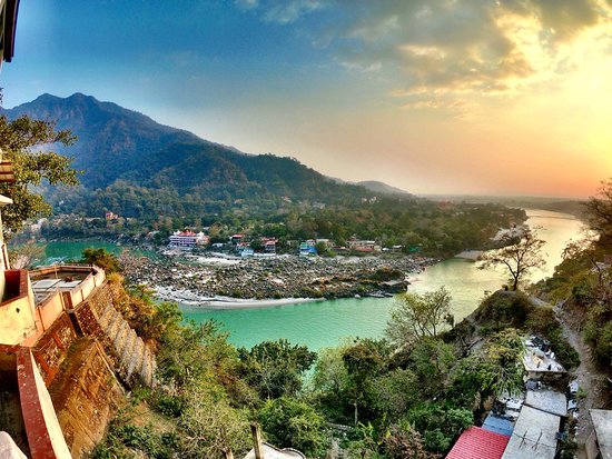 Rishikesh river and mountain backdrop in Uttarakhand