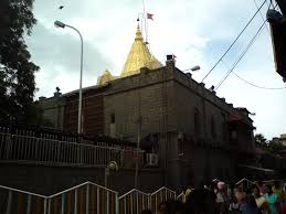 Pilgrim pathway near Samadhi Mandir in Shirdi