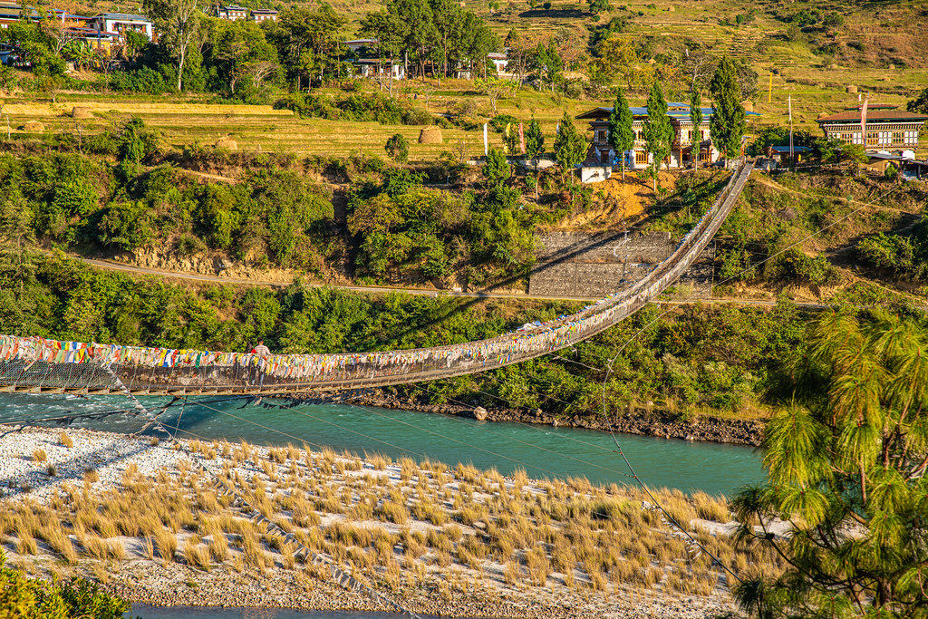 Suspension bridge leading to Punakha Dzong