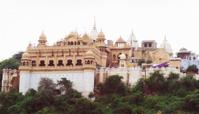 Common planning mistakes for Radha Rani Temple Barsana visit
