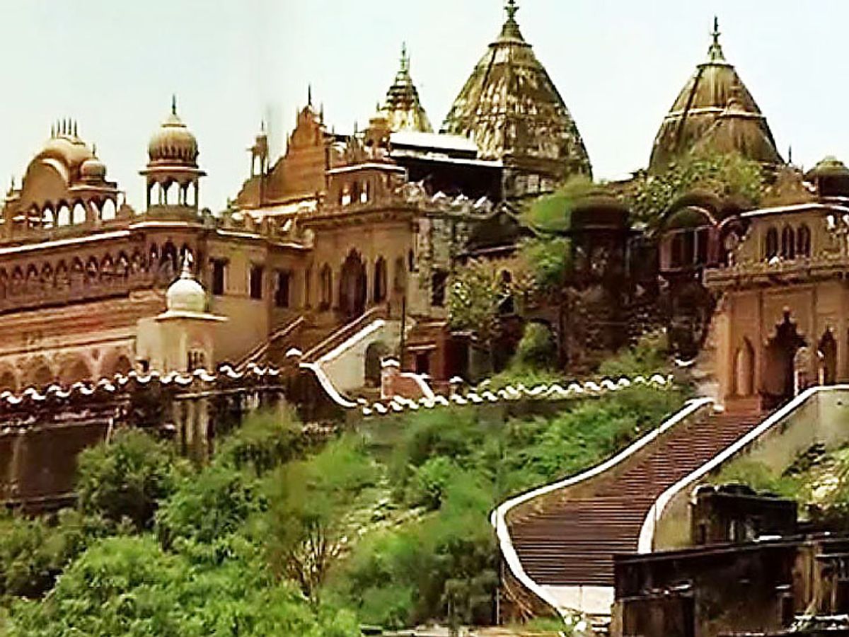 Radha Rani Temple Barsana overview for first-time pilgrims
