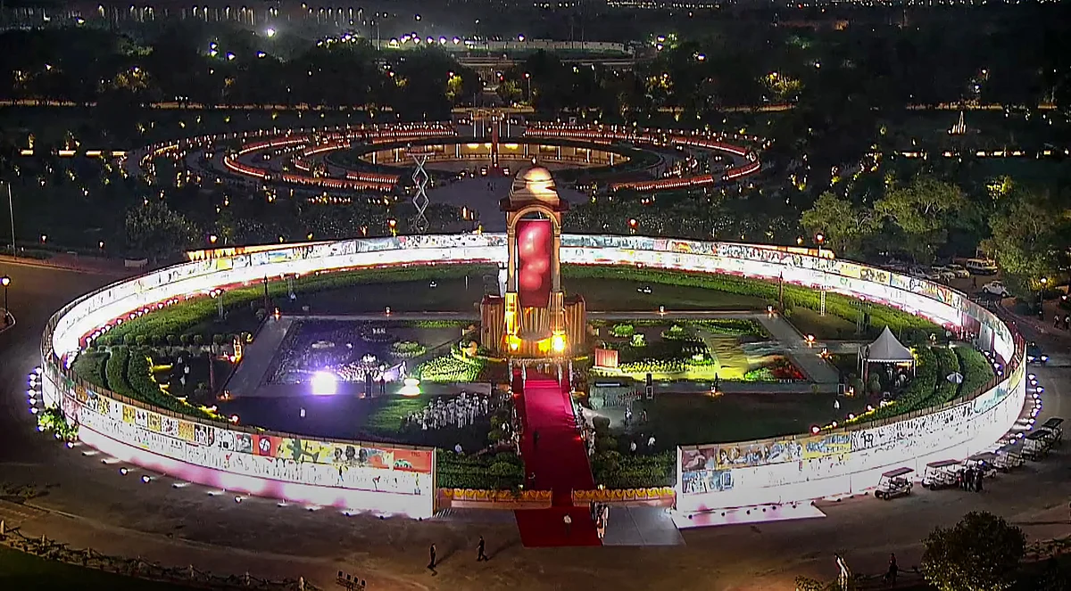 National-event setup along Rajpath corridor