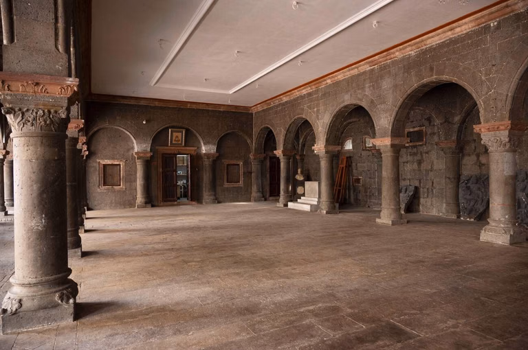 Intricate Architecture Details of Rajwada Palace