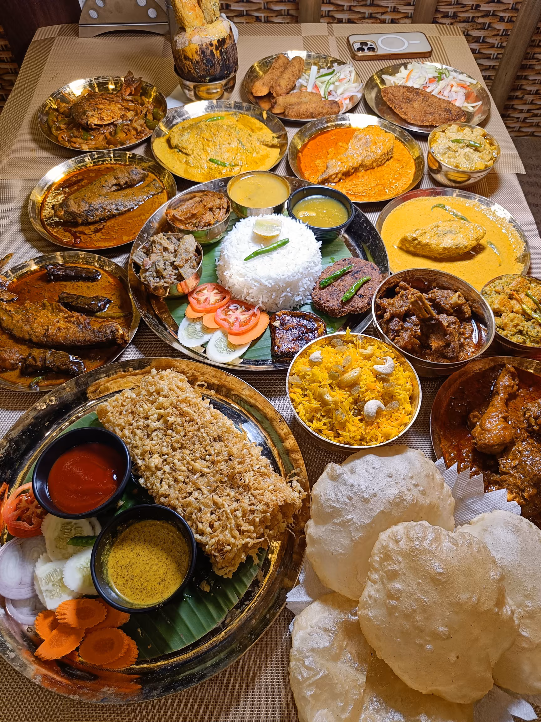 Traditional Bengali meal and restaurants in Bishnupur