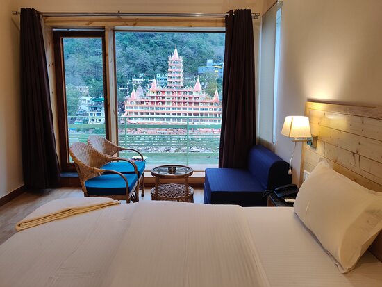 Riverside guesthouse in Rishikesh