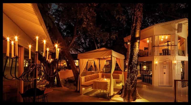 Romantic evening lights in Delhi for couples