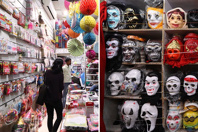 Shopping in Sadar Bazaar Delhi