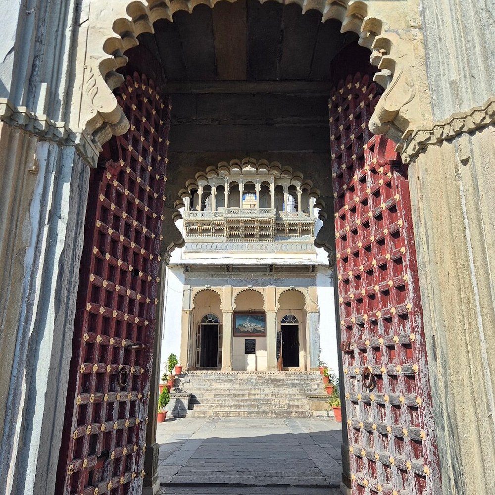 Common mistakes to avoid while visiting Sajjangarh Fort Udaipur for sunset