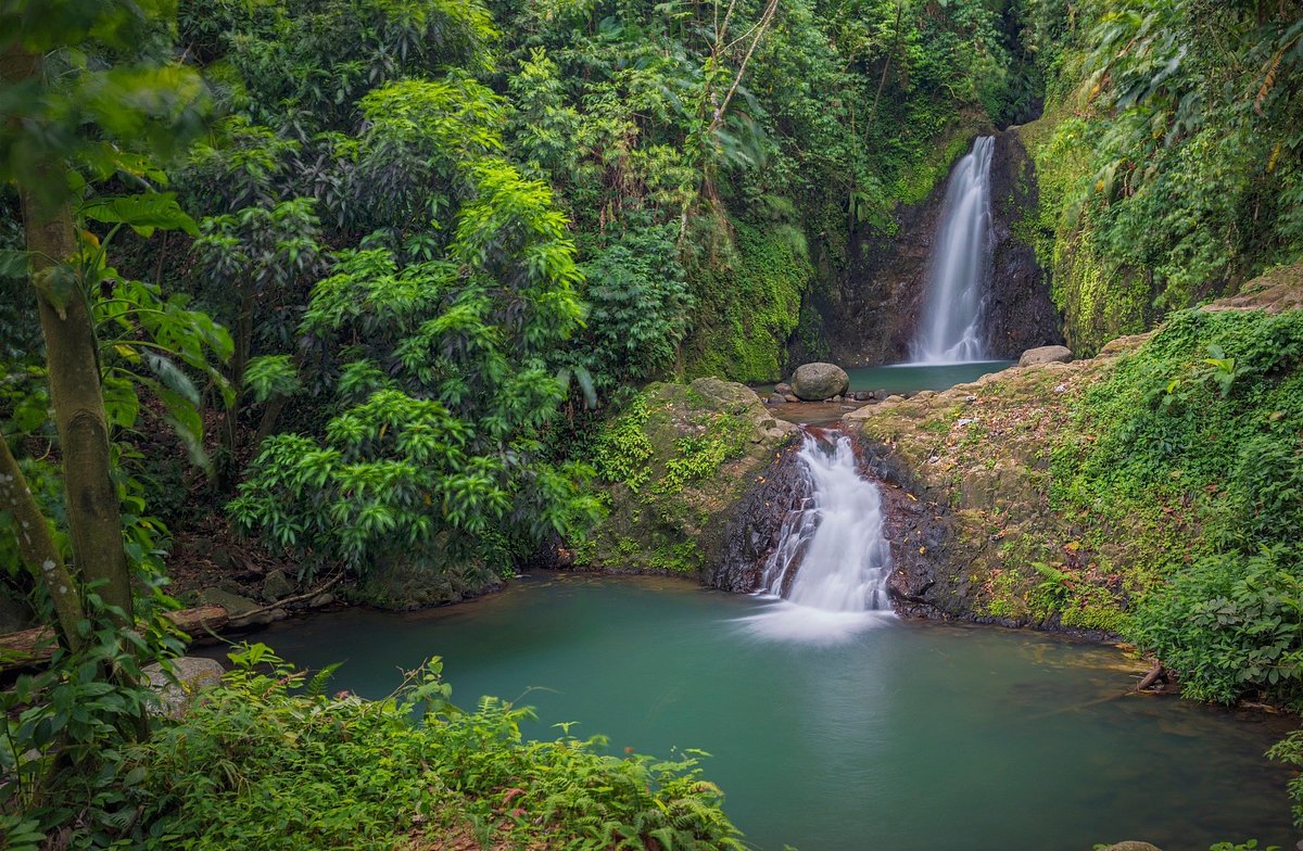 Segmented streams of Seven Sisters Falls Cherrapunji