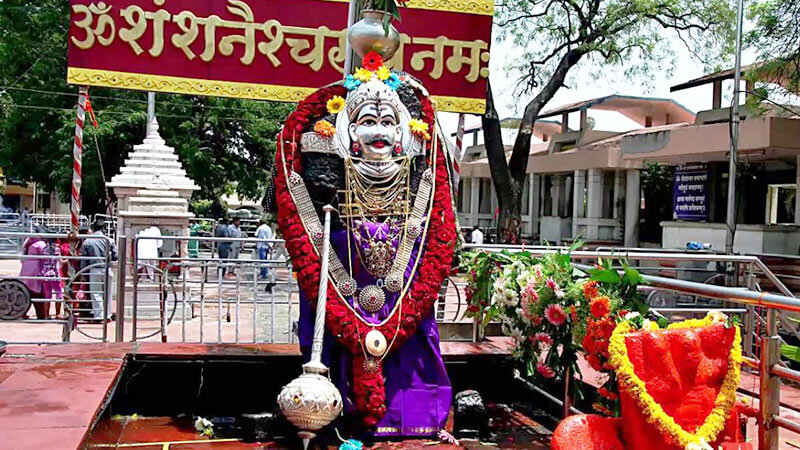 Shani Shingnapur shrine area with devotees