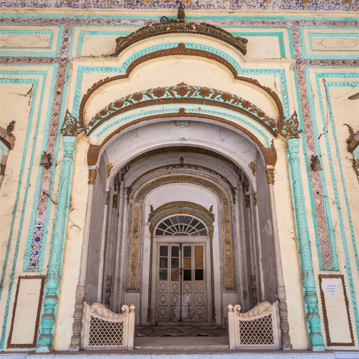 Architectural detail pattern at Shaukat Mahal Bhopal