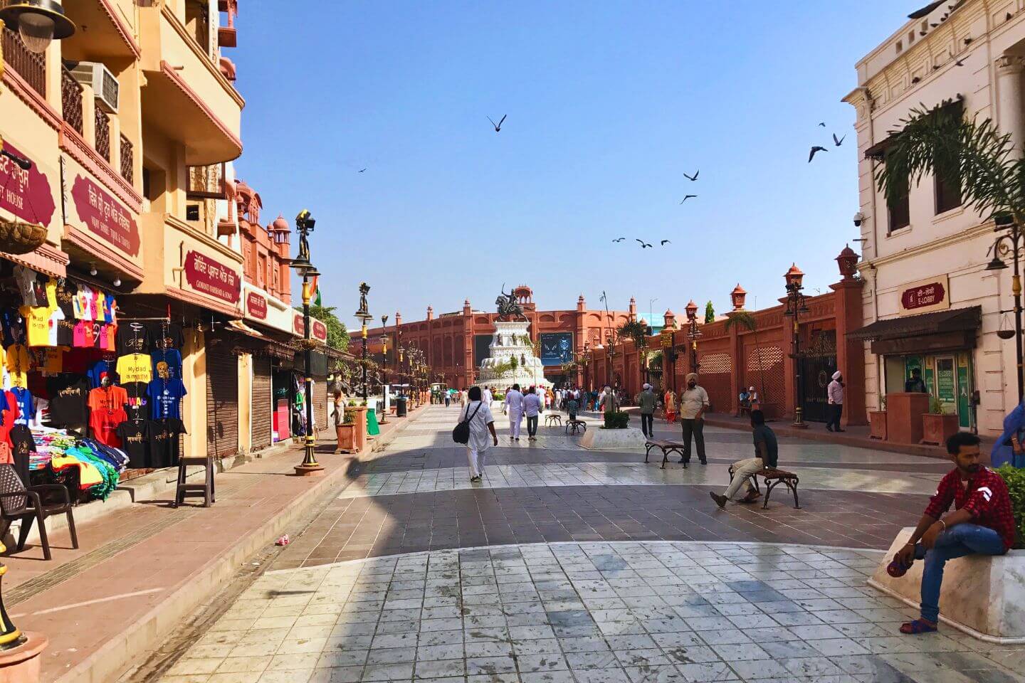 Hall Bazaar Amritsar market street