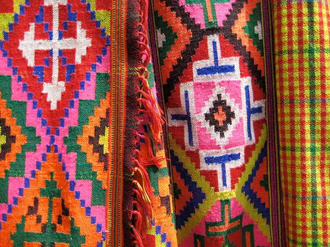 Himachali woolen shawls in McLeodganj