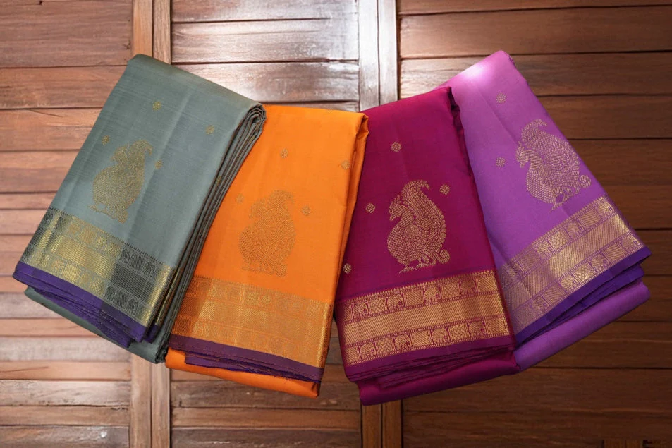 Detailed quality check of silk saree in Kanchipuram