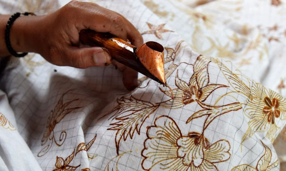 Sri Lankan batik fabric shopping