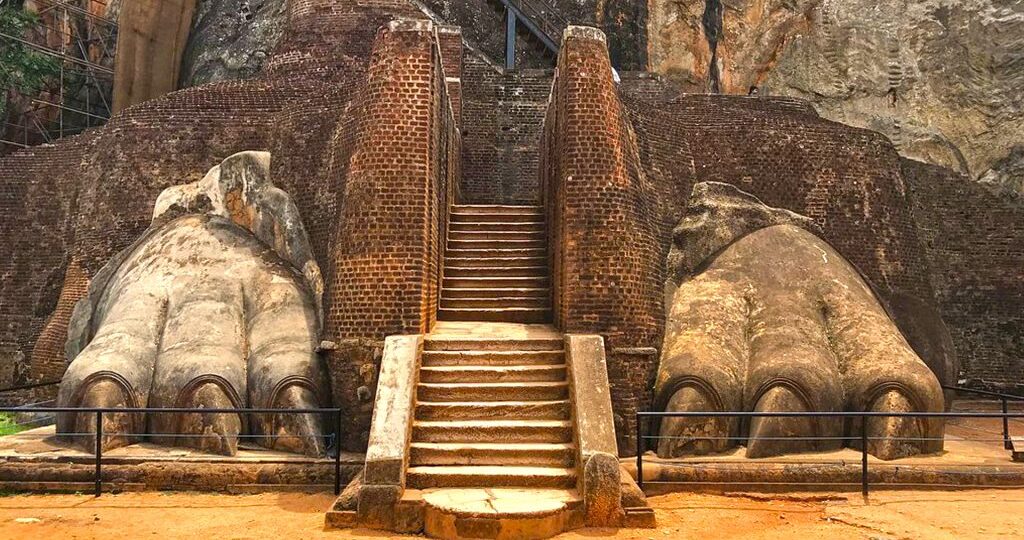 Lion Paw terrace at the Sigiriya ascent section