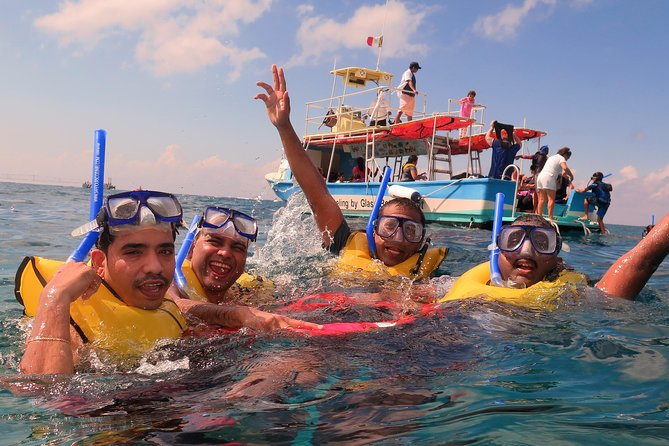 Snorkeling group preparing from boat in Goa