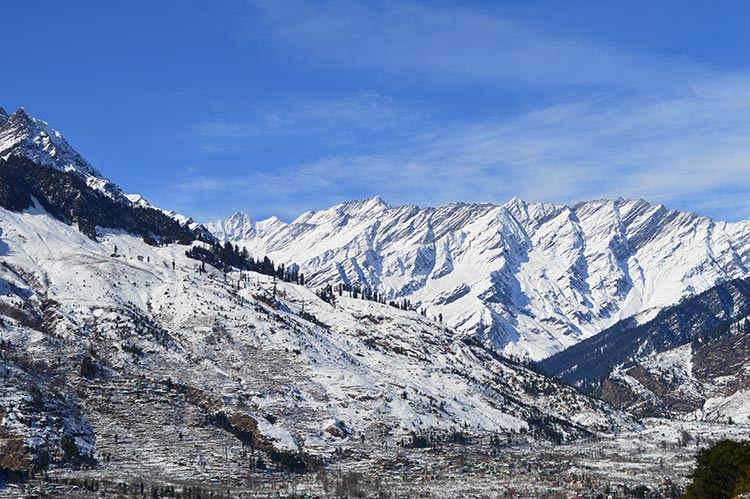 Snow covered Manali town in winter