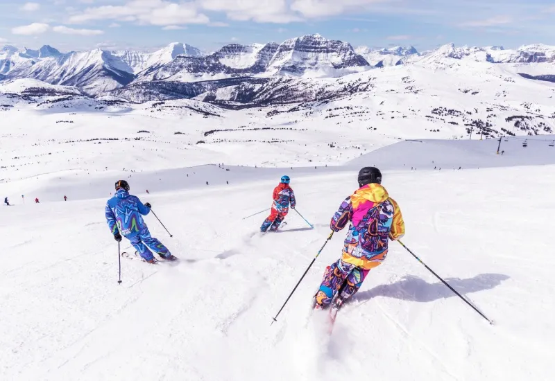 Skiing in Solang Valley Manali