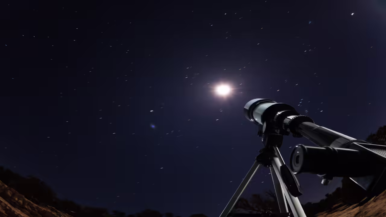Telescope setup for stargazing in Spiti Valley