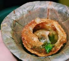 Phuchka being served by a street vendor in Kolkata