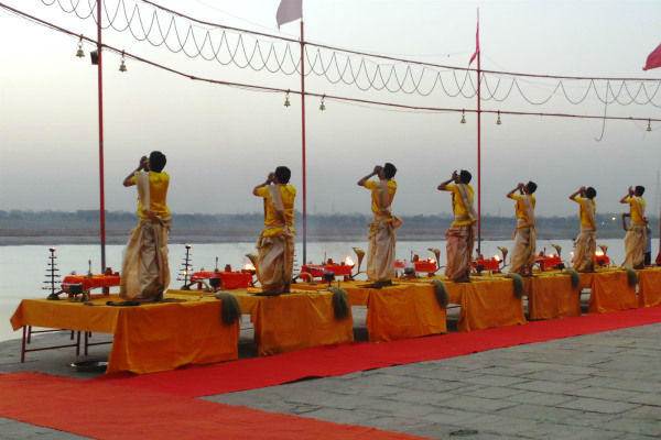 Subah-e-Banaras morning ceremony