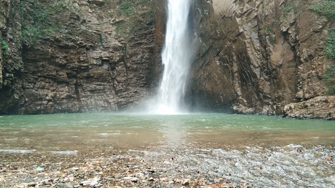 Base of Sweet Falls Shillong