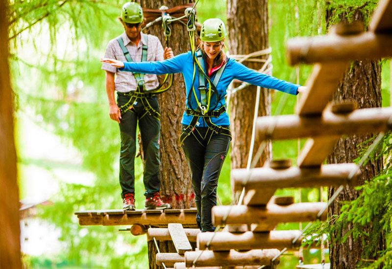 Rope course adventure activity for team building