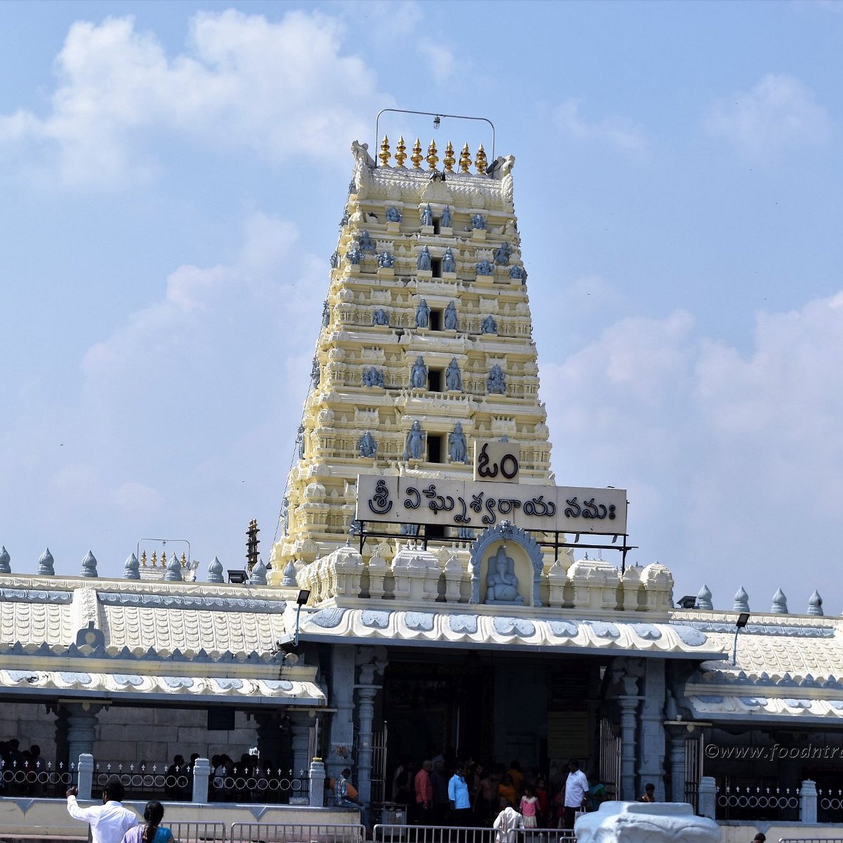 Kanipakam Vinayaka Temple Lord Ganesha idol